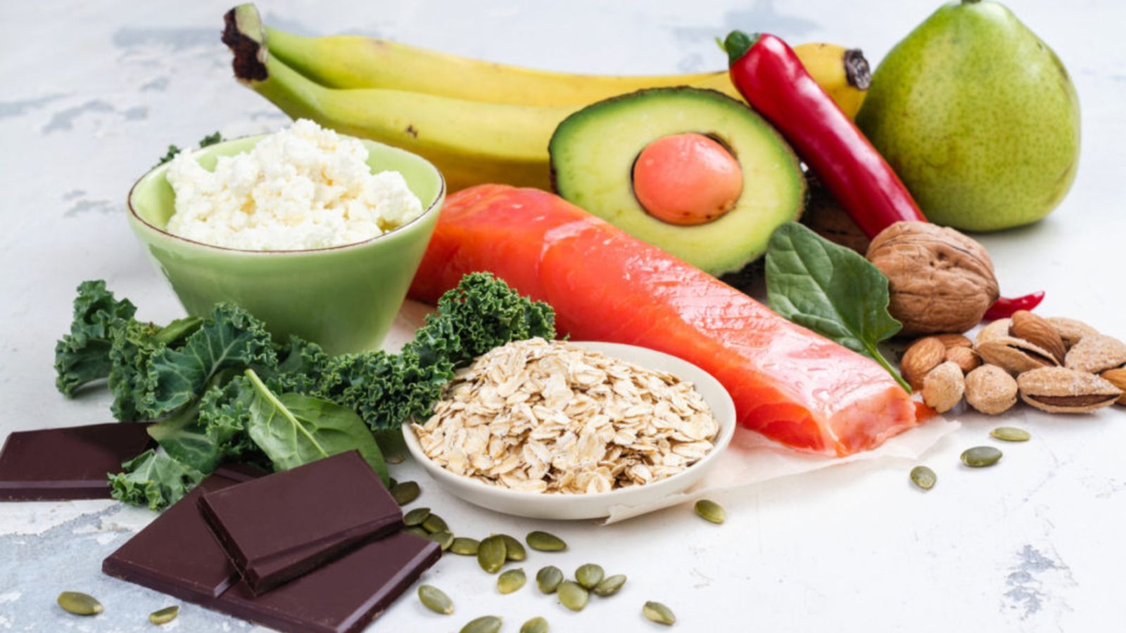 8 everyday foods that boost energy and focus naturally